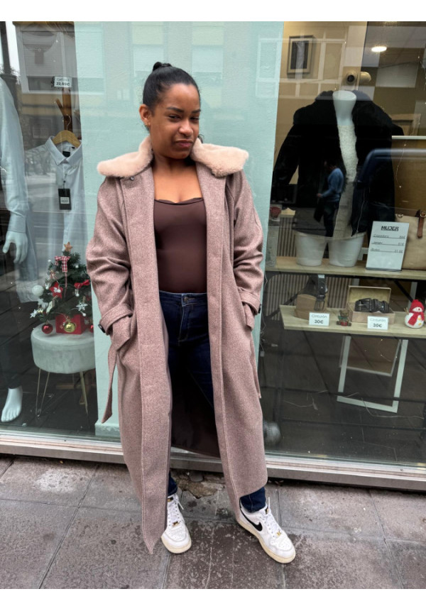 Abrigo Largo de Pelo