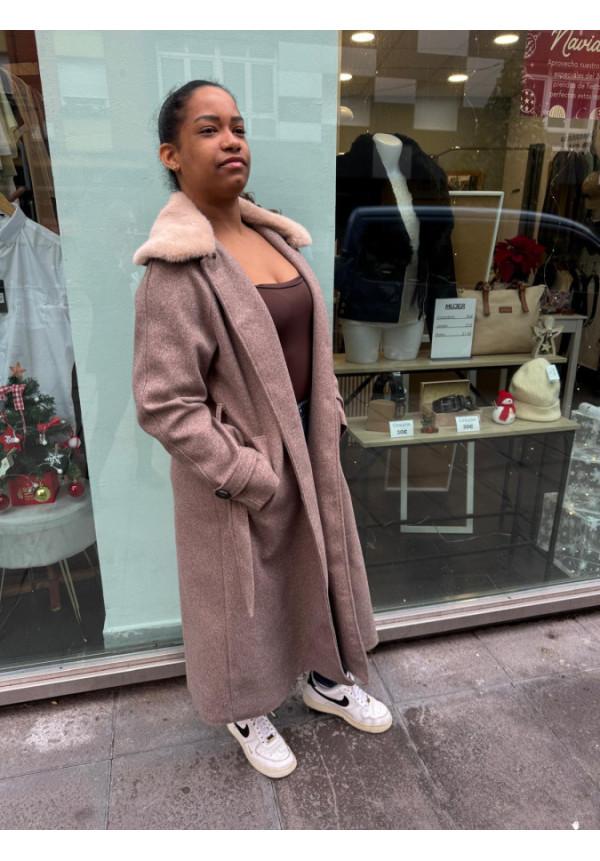 Abrigo Largo de Pelo