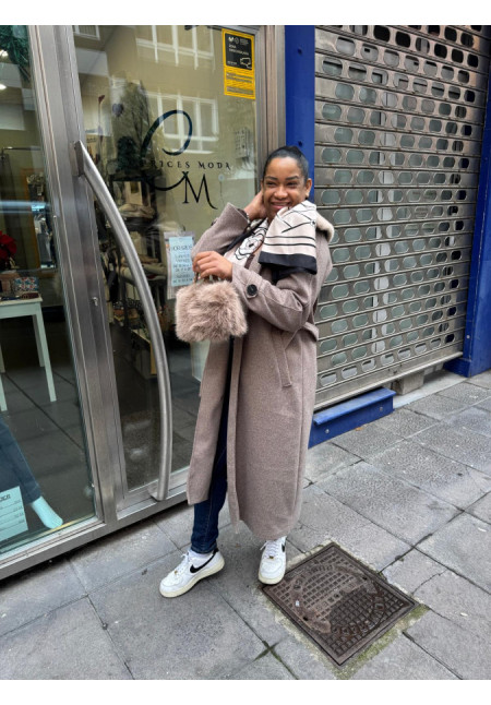 Abrigo Largo de Pelo